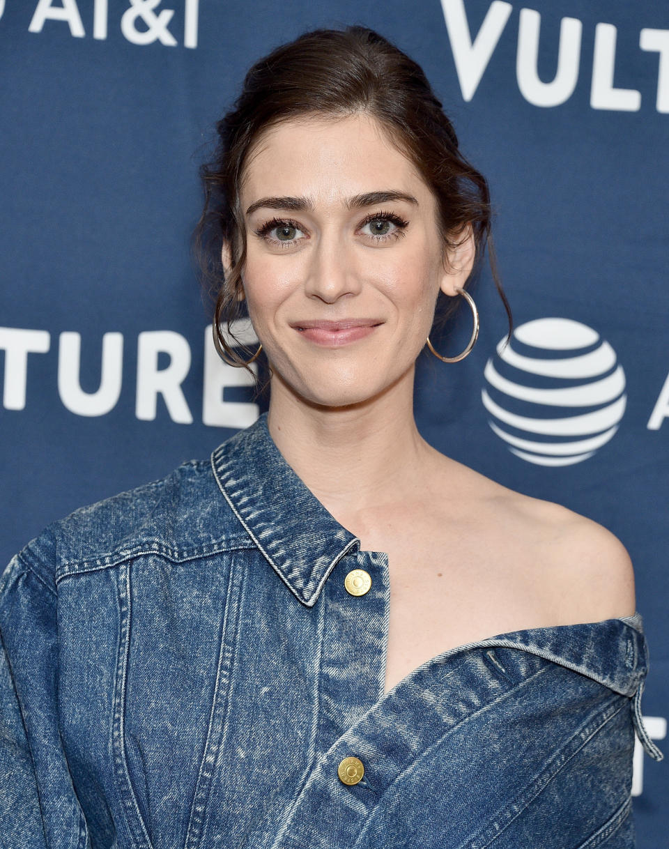 Lizzy Caplan