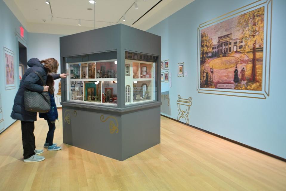 new york city cultural institution exhibits during the holiday season