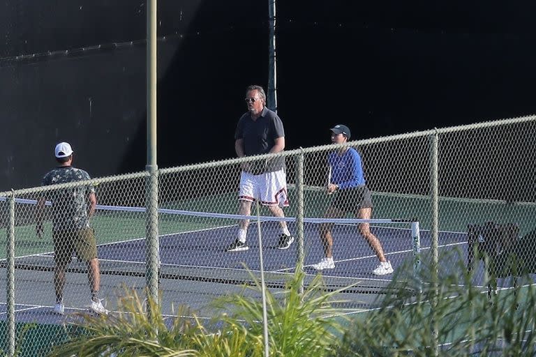 La estrella de Friends, de 53 años, fue vista el viernes por la mañana jugando al tenis con algunos amigos 