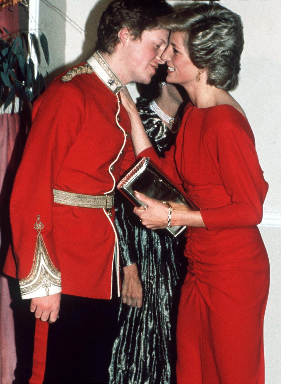 LONDON, UNITED KINGDOM - NOVEMBER 21:  Princess Diana Kissing Her Brother, Viscount Althorp (later To Become Earl Spencer) At The Birthright Red Ball In London Raising Funds For The Charity Birthright Of Which She Is Patron  (Photo by Tim Graham Photo Library via Getty Images)