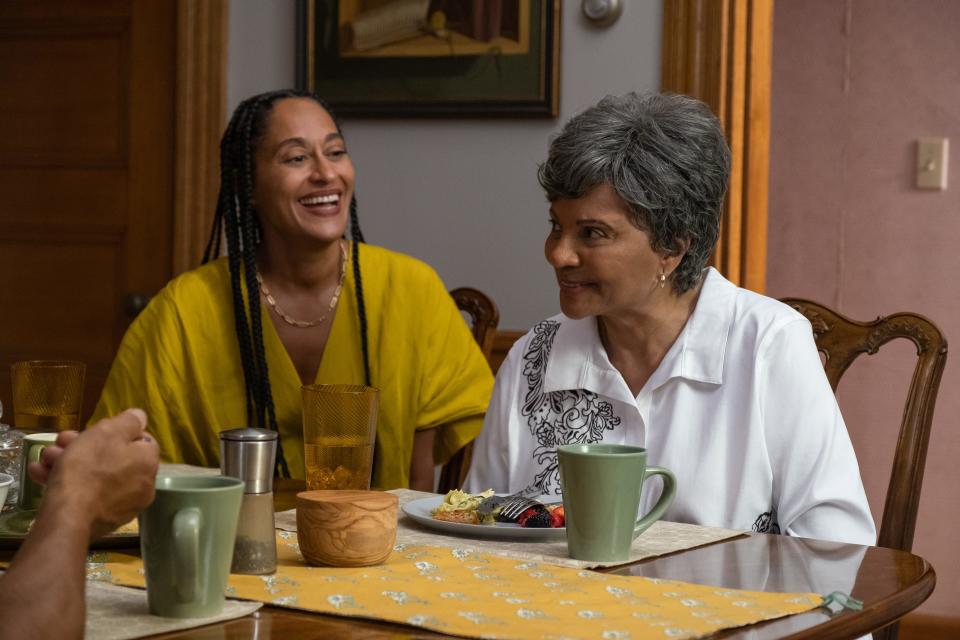 Tracee Ellis Ross stars as Lisa Ellison and Leslie Uggams plays mother Agnes, who begins to show concerning signs of dementia in "American Fiction."