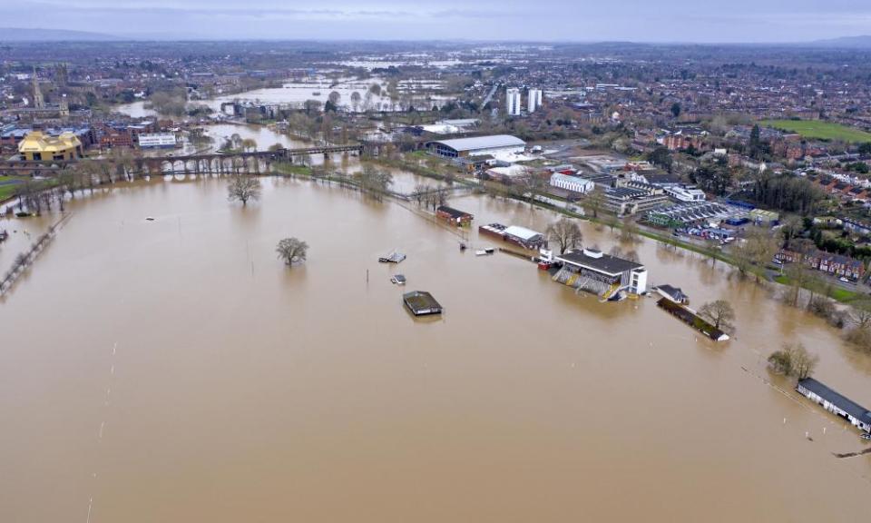 Flooding in Worcester city centre and racecourse
