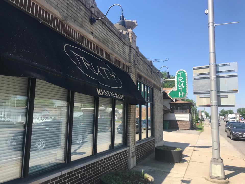 Truth restaurant was regarded as one of Joliet's most elegant dining restaurants during the past 17 years. Now, the property is for sale. Image via John Ferak
