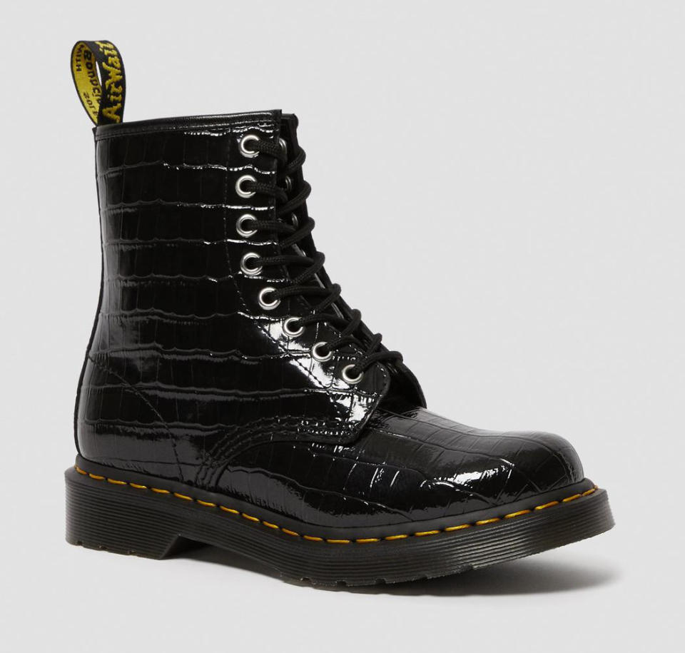 dr martens boots, patent