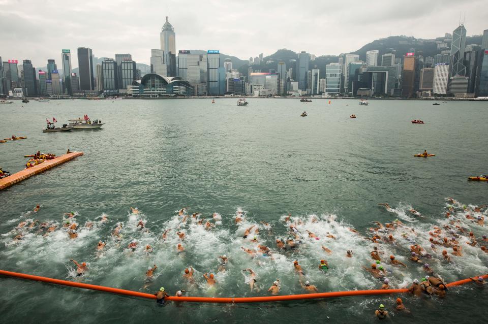 選手們全力以赴，爭取最好表現完成賽事。(ISAAC LAWRENCE/AFP via Getty Images)