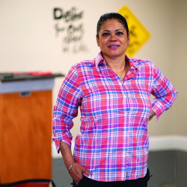 Tina Dodd's uses computer simulators (as well as one-on-one time behind the wheel of a car) to teach teens and others to drive.
