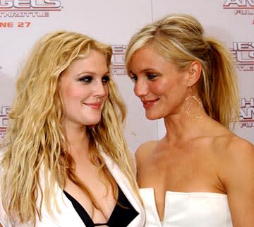 Drew Barrymore and Cameron Diaz at the LA premiere of Columbia's Charlie's Angels: Full Throttle