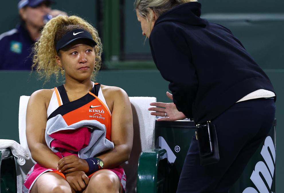 Tennis player defends Naomi Osaka after being insulted and crying