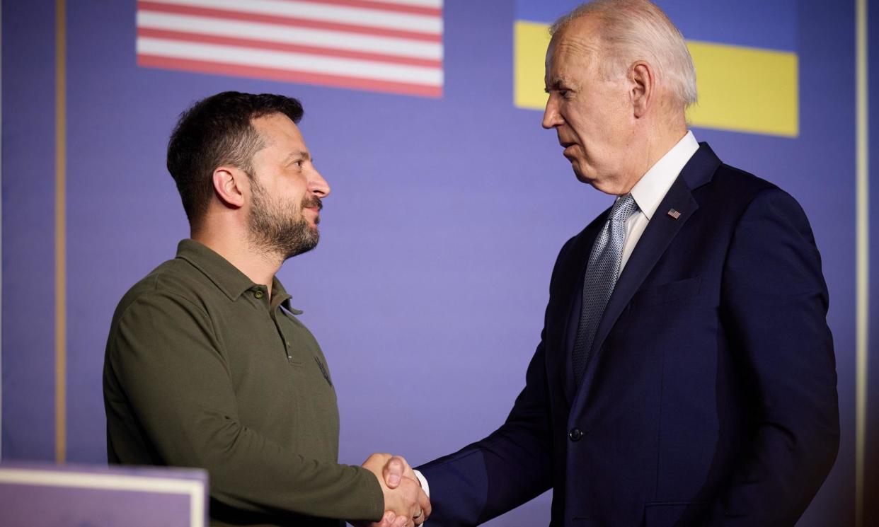 <span>The Ukrainian president, Volodymyr Zelenskiy, and the US president, Joe Biden, at the G7 summit. The pair had different views on China’s relationship with Russia.</span><span>Photograph: Ukrainian presidential press office/UPI/Rex/Shutterstock</span>