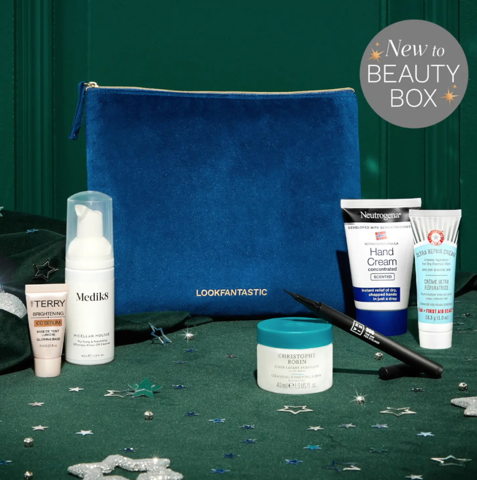 Diese Beauty-Box von Lookfantastic enthält alles, was du für die Feiertage brauchst, um gut auszusehen (Bild: Lookfantastic)