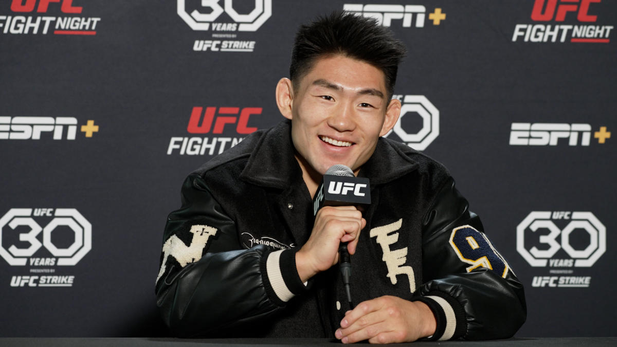 Yadong. Chris Gutierrez UFC. УФС 299.