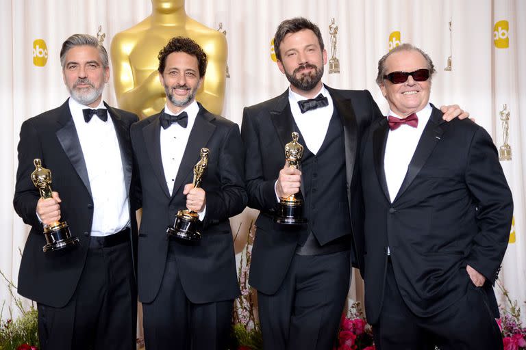 Los tres productores de Argo, Ben Affleck, Grant Heslov, George Clooney, junto a Jack Nicholson