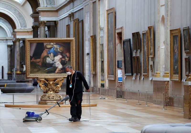 Louvre museum prepares to re-open after lockdown