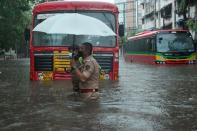 <p>Mai&nbsp;: Côtes submergées, vents d’une puissance redoutable… La tempête tropicale&nbsp;Tauktae, la plus puissante à frapper l’Inde depuis des décennies, a fait plus de 55 morts et plus de 90 disparus dans les Etats du Kerala, de Goa, du Maharashtra et du Gujarat.</p>