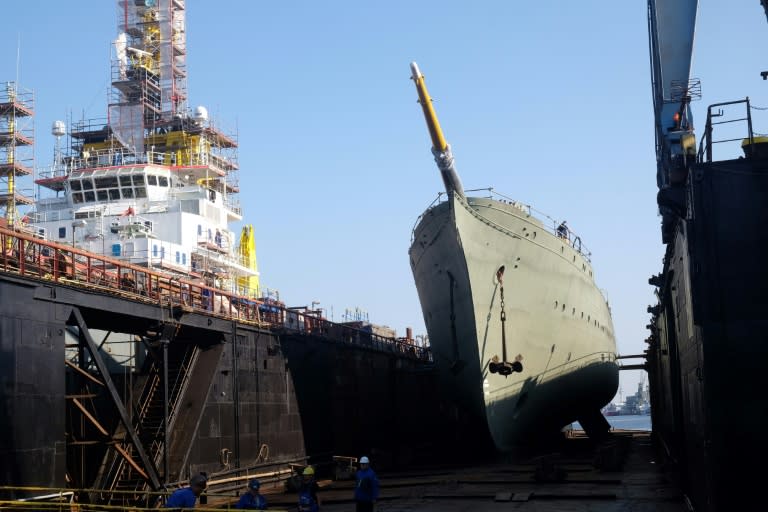 Das Landgericht Oldenburg verhandelt ab 16. April die Anklagen in der Korruptions- und Betrugsaffäre um die mit der Sanierung des Marineschulschiffs "Gorch Fock" betraute ehemalige Elsflether Werft. Es sind Termine bis Mitte Dezember angesetzt. (PATRIK STOLLARZ)