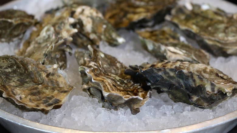 Scientist developing early detection method for norovirus in B.C. oysters