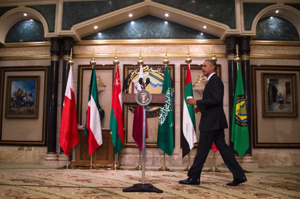 'US, Gulf to work together to deal with low oil prices' Obama said after a meeting in the Saudi capital with the six-nation Gulf Cooperation Council.&nbsp;