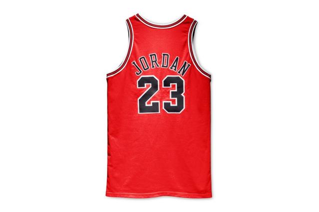 A Jersey Michael Jordan Wore in the Famous 'Last Dance' 1998 NBA Finals  Just Sold at Sotheby's for $10.1 Million