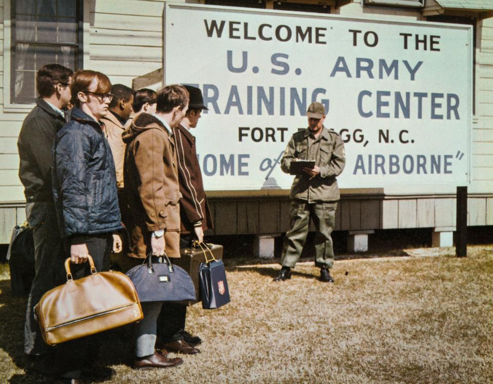 New recruits arriving at Fort Bragg during the Vietnam War era. [18th Airborne Corps Command Historian Collection]