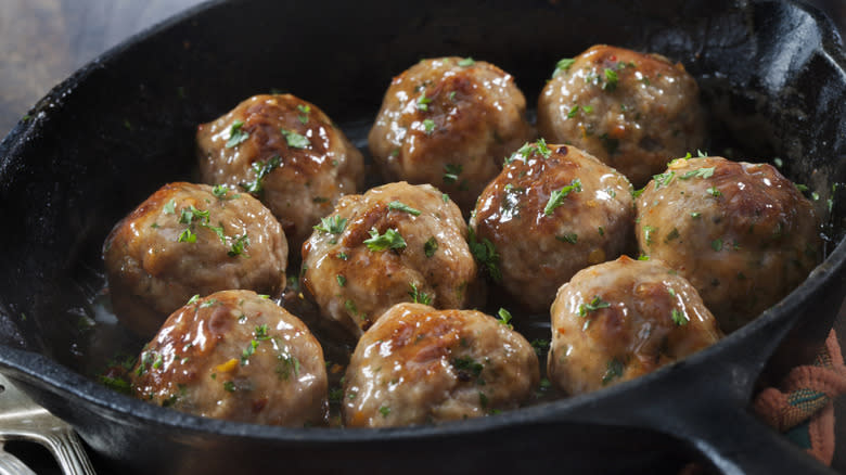 skillet with meatballs