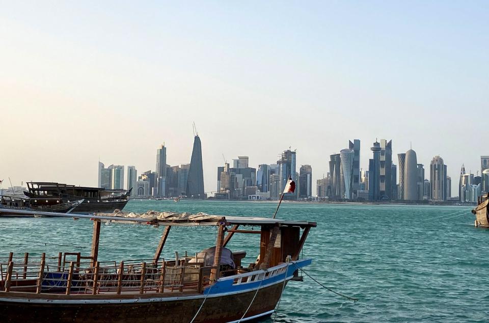 Ein Bild wie eine Fata Morgana: die Skyline von Doha. Doch hinter die Fassaden zu blicken ist schwer - nicht zuletzt wegen der medialenm Restriktionen. Das zeigt auch die Weltspiegel-Doku 