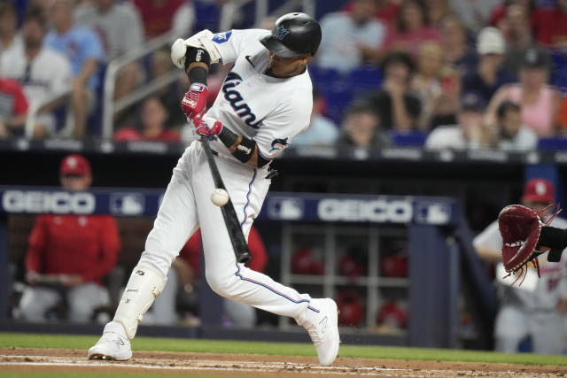 St. Louis, USA. 17th July, 2023. Miami Marlins left fielder Bryan De La  Cruz (14) gestures after hitting a solo home run in the second inning  during a MLB regular season game