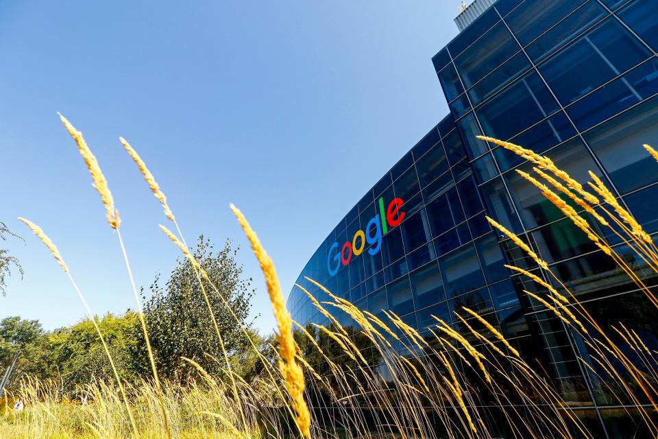 <p>It’s not quite an acquisition, but Google’s agreement with HTC fast-tracks its efforts to take over the gadget world. </p>