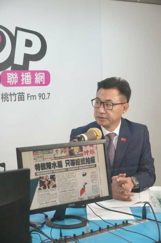 立法院副院長江啟臣接受《POP撞新聞》主持人黃暐瀚專訪。   圖：《POP撞新聞》/提供