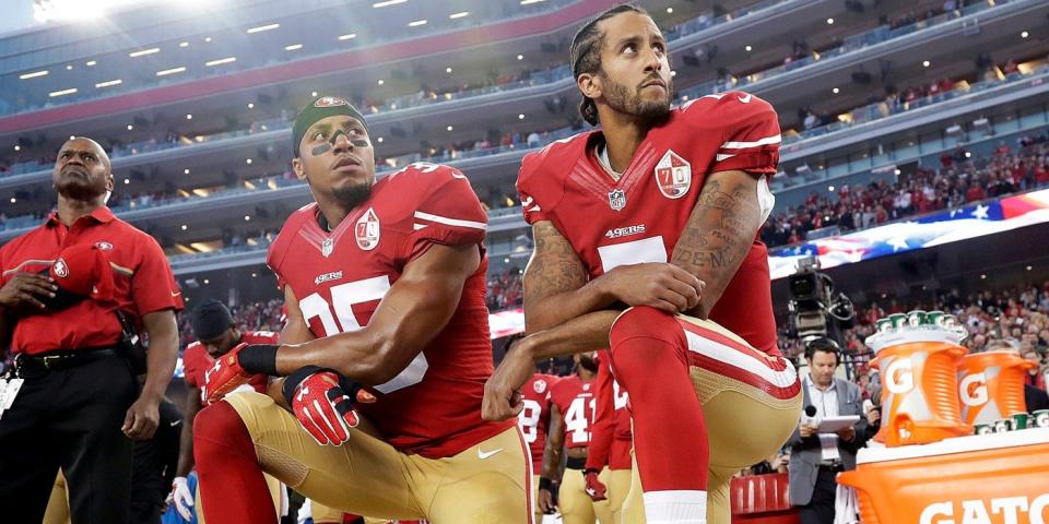 colin kaepernick kneel