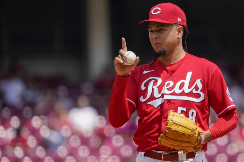 Cincinnati Reds starting pitcher Luis Castillo (58) plays during the team's baseball game against the Washington Nationals Saturday, June 4, 2022, in Cincinnati. (AP Photo/Jeff Dean)