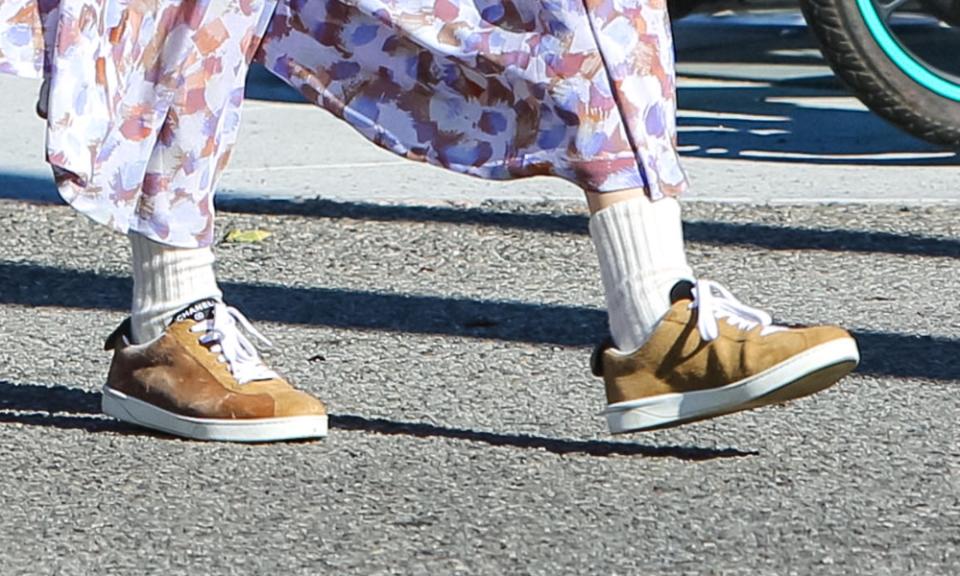 A closer look at Garner’s sneakers. - Credit: BG004/Bauergriffin.com / MEGA