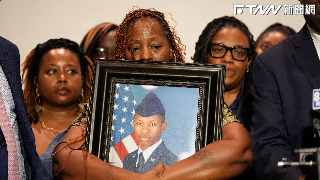 非裔空軍士官福森特遭到美國警察誤殺。（圖／美聯社）