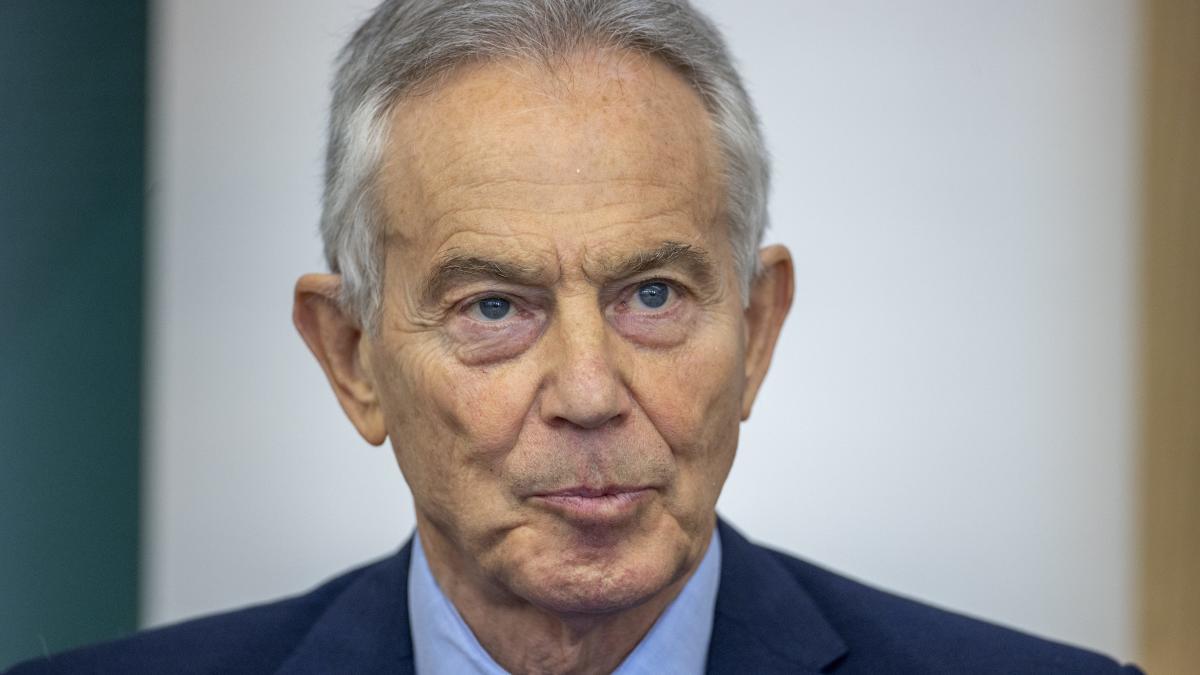 Cabinet minister refuses to rule out Blair’s call for return of ID cards