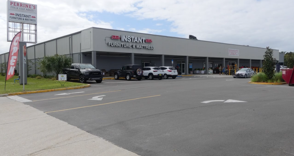 Retail center owned by Orchard Holdings, LLC, at 720 S. Dixie Freeway in New Smyrna Beach after external facade and property improvements project in 2023.