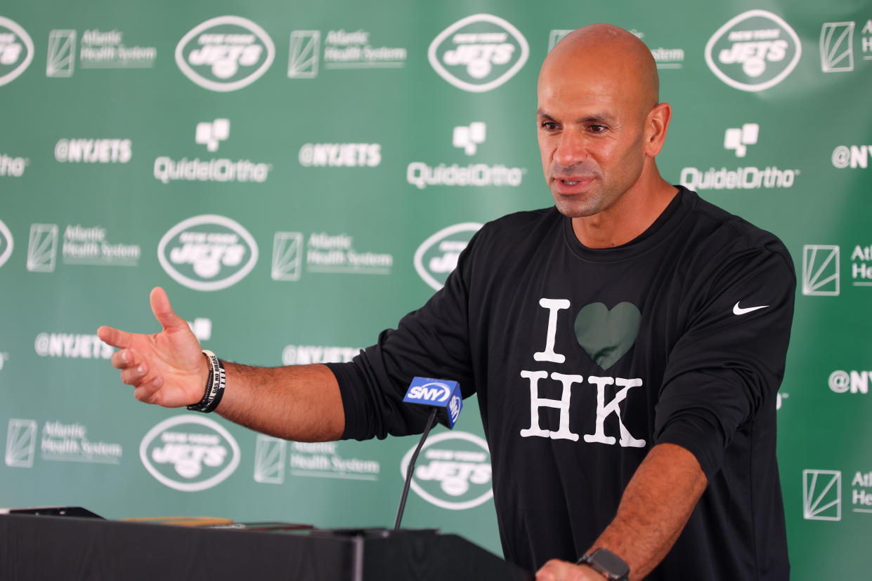 Jets coach Robert Saleh wore a special &#x00201c;I Love HK&#x00201d; shirt while speaking to reporters on Thursday.