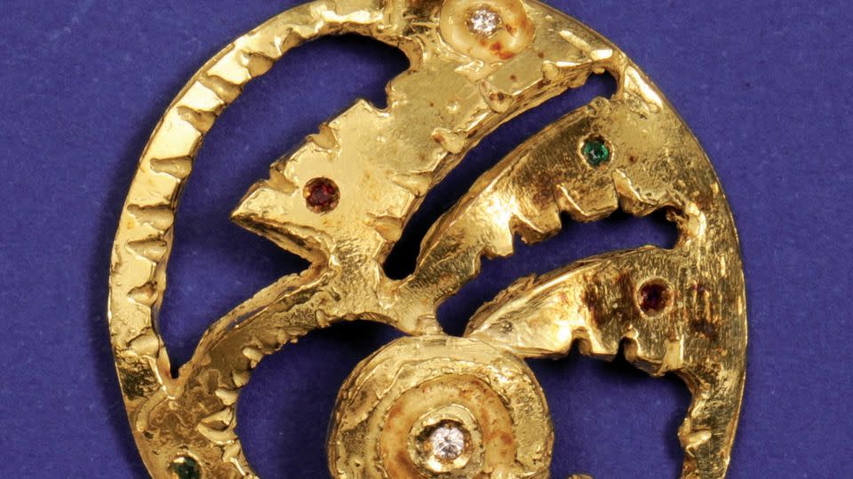 Images of gold sculptures worth more than $1.3 million that were stolen from an Italian art exhibition. - Vittoriale degli Italiani