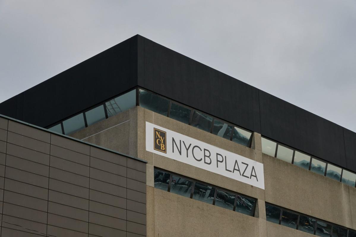 NYCB Rallies as CEO, Board Buy Shares After  Billion Rout