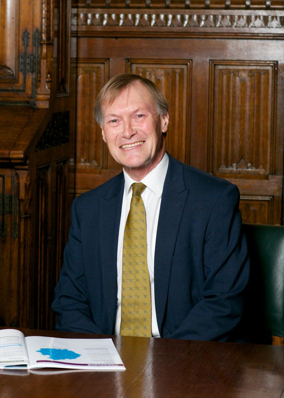 LONDON,UNITED KINGDOM - OCTOBER 16: David Amess MP in the Prime Ministers Office at the House of Commons on October 16,2016 in London, United Kingdom. (Photo by Zoe Norfolk/Getty Images)