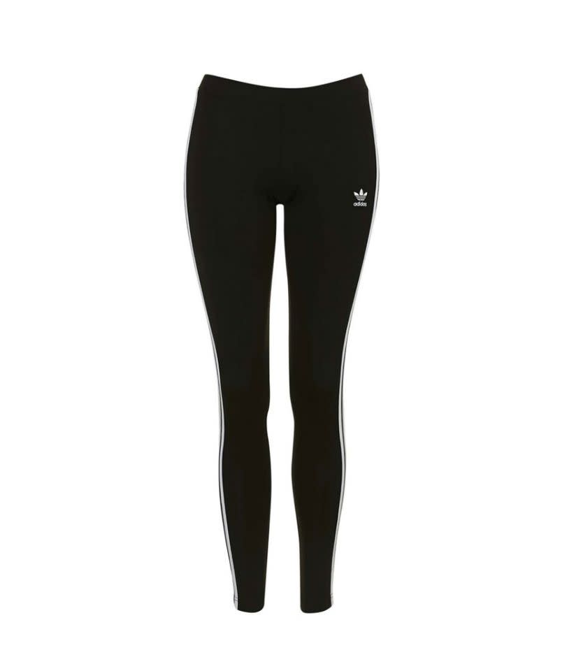 <p>Leggings trois bandes Adidas par Adidas Originals, 48$, topshop.com </p>