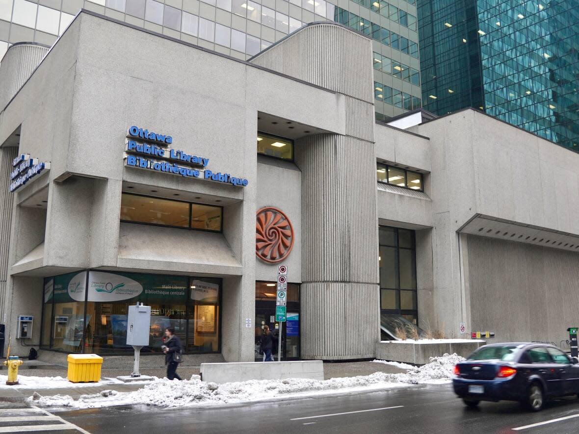 The central branch of the Ottawa Public Library is seen from Metcalfe Street on Jan. 11, 2024. (Patrick Louiseize/CBC - image credit)