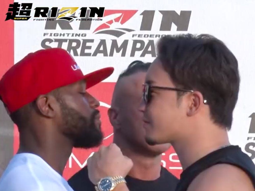 Floyd Mayweather and Mikuru Asakura face off.