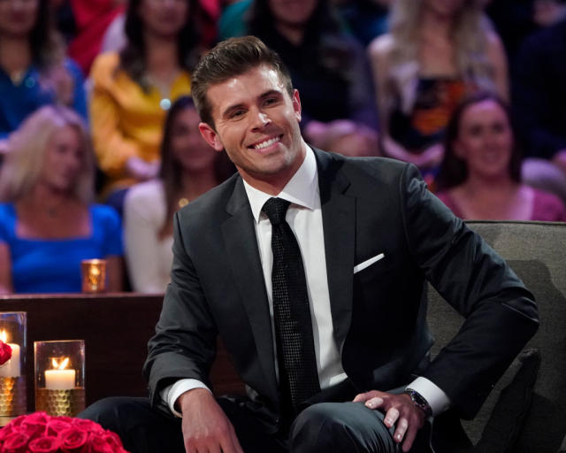 640px x 512px - Bachelor Season 27 Episode 10 Recap: Zach Makes And Breaks His â€œNo Sexâ€  Rule And Two Women's Hearts