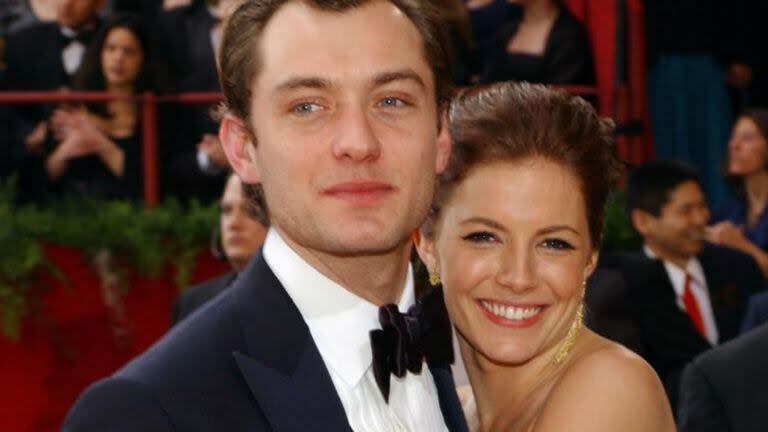 Jude Law y Sienna Miller, antes de que se conociera la infidelidad del actor