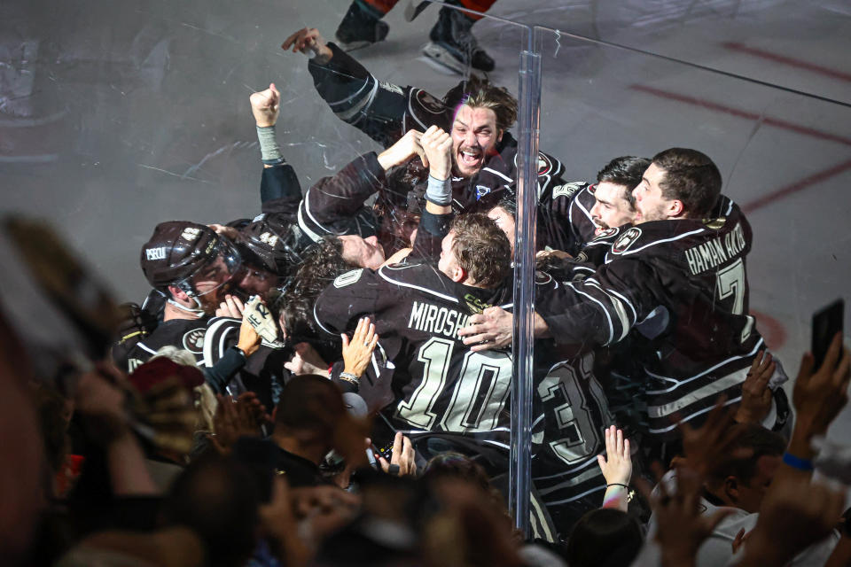 2024 Calder Cup champions! Hershey Bears win second consecutive AHL