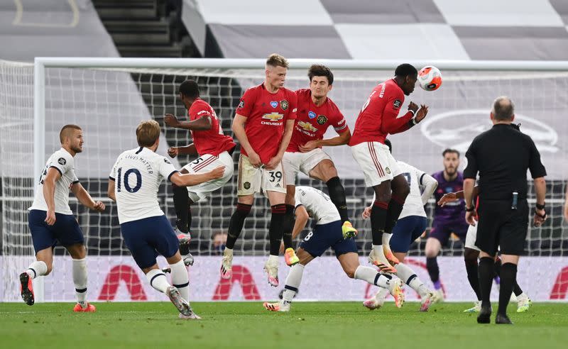 Premier League - Tottenham Hotspur v Manchester United