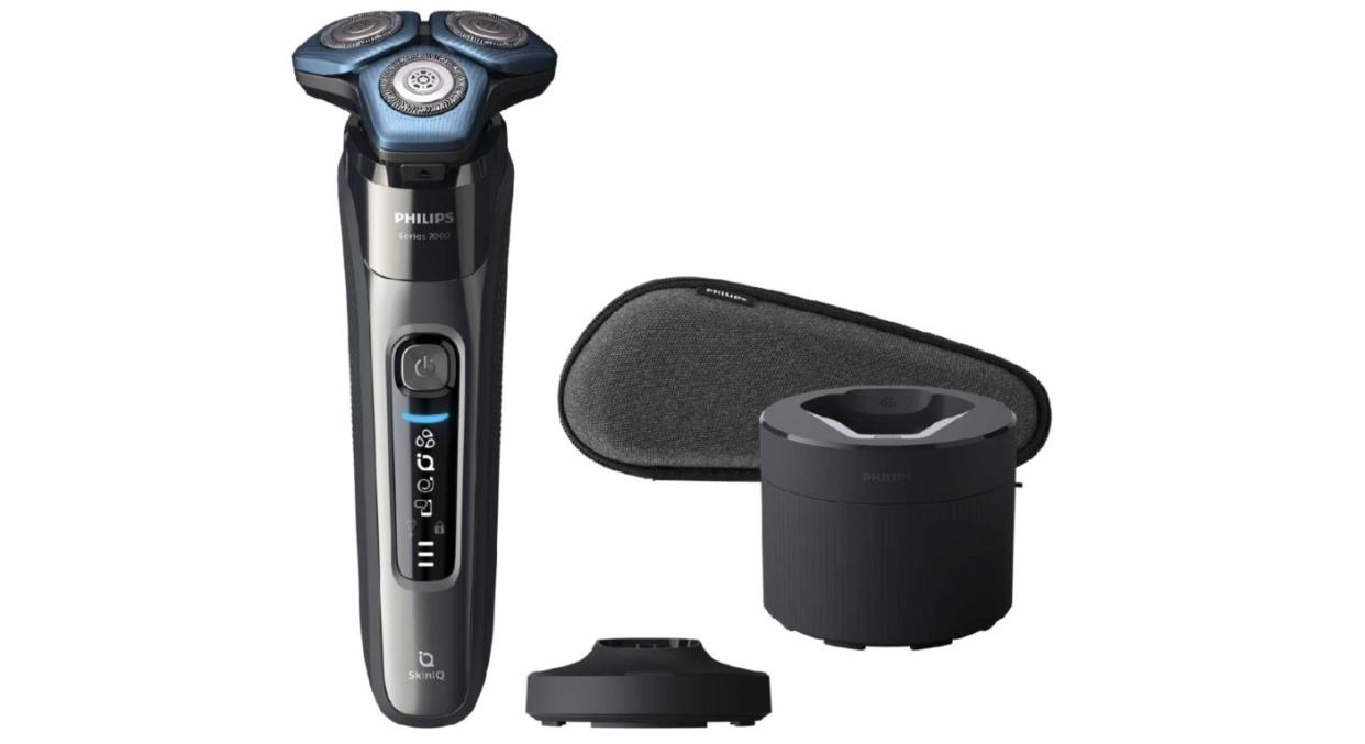 Philips Series 7000 Wet & Dry Electric Shaver with Charging Station