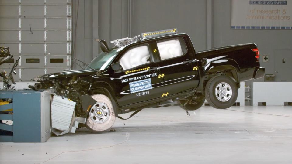 Most Small Pickup Trucks Have Unsafe Back Seats: IIHS photo