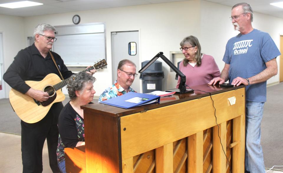 Arnie McFarland on guitar, Pam Brant and Rick Kimmel on the piano, and Jan Burkett and Rick Showers as directors, will help bring the Laurel Highlands Chorale spring concert "A Musical Montage" to life at Somerset Church of the Brethren, Plank Road near Somerset, at 3:30 p.m. Sunday and 7 p.m. Monday.