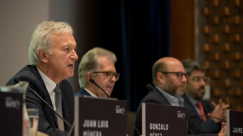 Gonzalo Pérez, presidente del Grupo Sura, durante la asamblea extraordinaria del 24 de noviembre. Foto: Cortesía