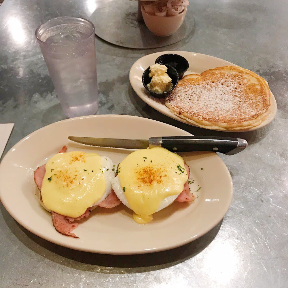 Goldy’s Breakfast Bistro